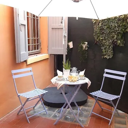 La Casa Del Centro * مودينا